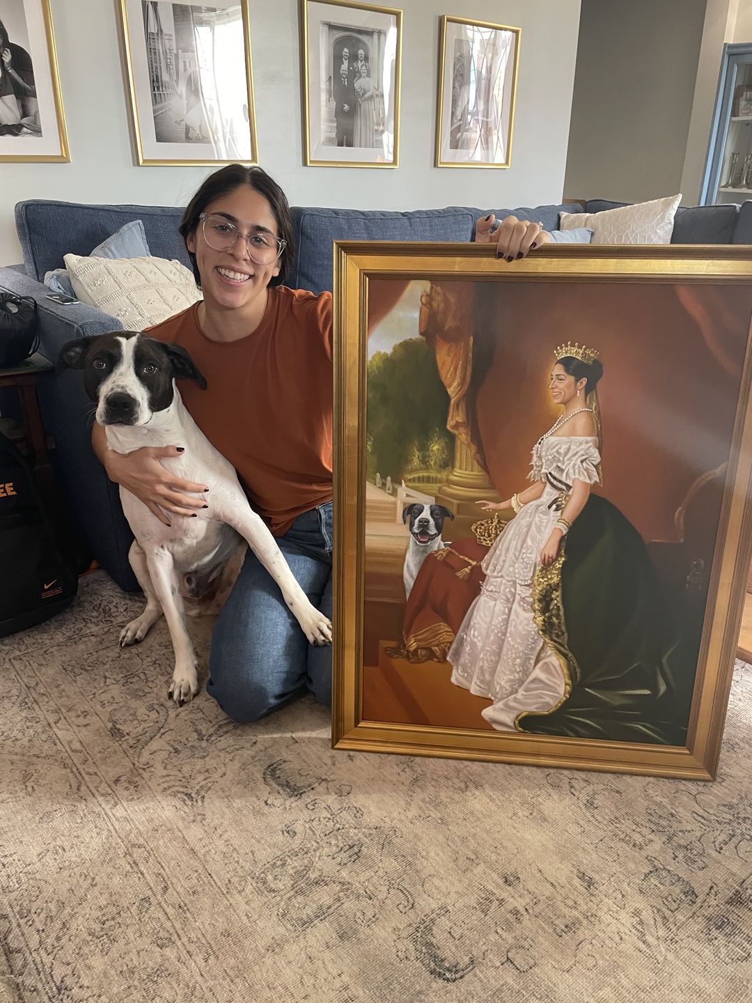 A queen and the dog who insisted on being in it